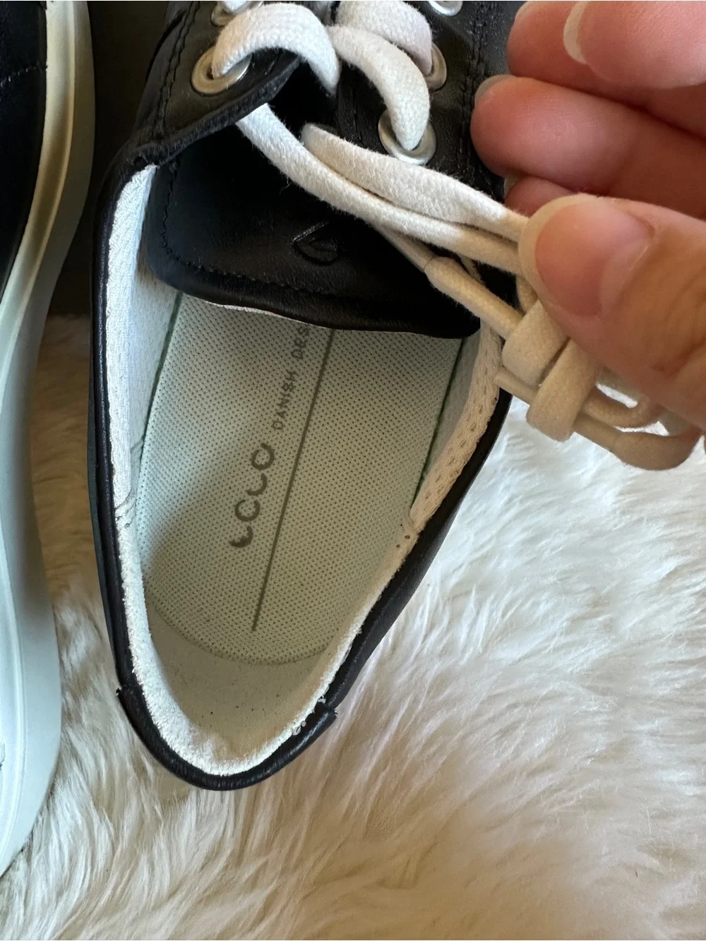 NIB ECCO Soft Classic Women Black Leather Lace Up Comfort Sneakers US5-5.5/ EU36